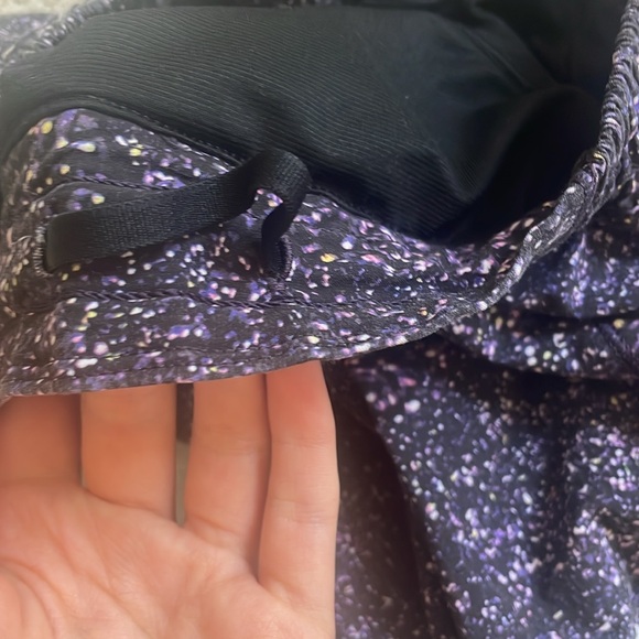 LULULEMON SHORTS - Picture 2 of 5